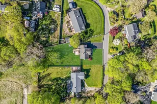 66 Hedges Rd, Patchogue, NY 11772 - Photo 3