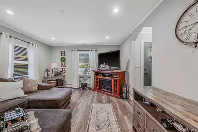 66 Hedges Road, Patchogue, NY 11772 - Photo 19