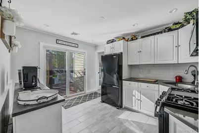 66 Hedges Road, Patchogue, NY 11772 - Photo 29