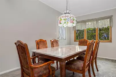 142 Elkton Lane, North Babylon, NY 11703 - Photo 9