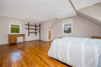 142 Elkton Lane, North Babylon, NY 11703 - Photo 19