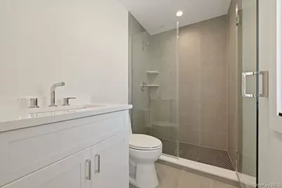 72 Cypress Lane, Westbury, NY 11590 - Photo 23