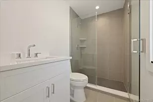 72 Cypress Ln, Westbury, NY 11590 - Photo 23