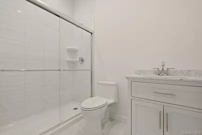 72 Cypress Lane, Westbury, NY 11590 - Photo 31
