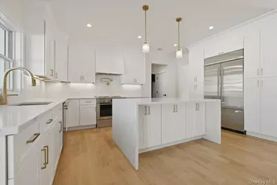 72 Cypress Lane, Westbury, NY 11590 - Photo 11