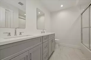 72 Cypress Ln, Westbury, NY 11590 - Photo 27