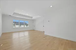 72 Cypress Ln, Westbury, NY 11590 - Photo 21