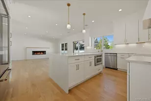 72 Cypress Ln, Westbury, NY 11590 - Photo 15