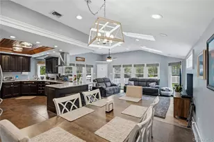 12 Buccaneer Ln, East Setauket, NY 11733 - Photo 7