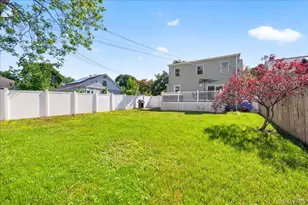 23 Roosevelt Pl, Newburgh, NY 12550 - Photo 29