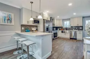 498 Farmers Ave, Bellmore, NY 11710 - Photo 7