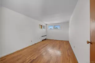 36 Barrington St, Westbury, NY 11590 - Photo 9