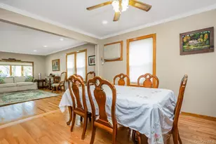 88-68 Commonwealth Blvd, Bellerose, NY 11426 - Photo 7