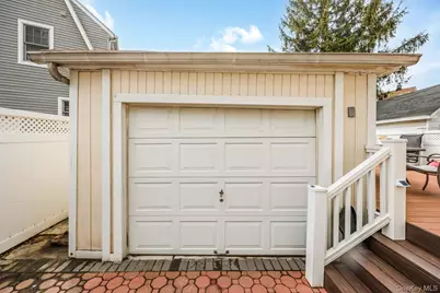 88-68 Commonwealth Boulevard, Bellerose, NY 11426 - Photo 27