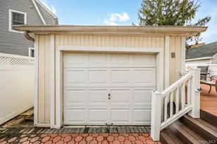 88-68 Commonwealth Blvd, Bellerose, NY 11426 - Photo 27