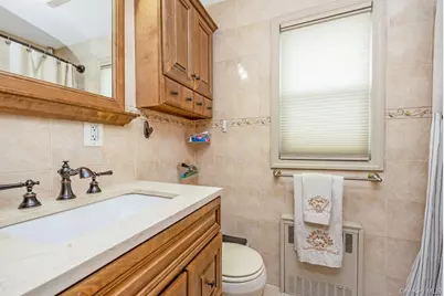 88-68 Commonwealth Boulevard, Bellerose, NY 11426 - Photo 17