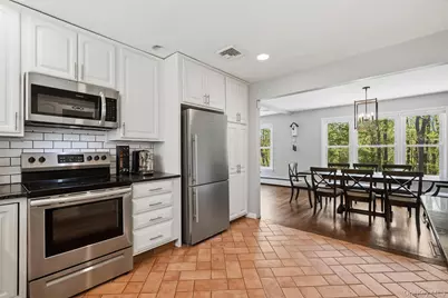19 Skyview Drive, Armonk, NY 10504 - Photo 7