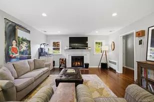19 Skyview Dr, Armonk, NY 10504 - Photo 3