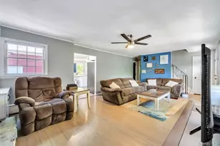183 Dogwood Dr, Wading River, NY 11792 - Photo 25