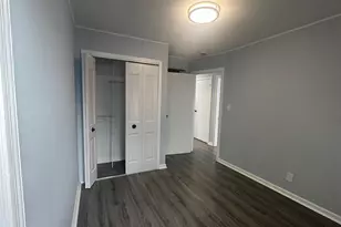 121 Sheridan Ave, Williston Park, NY 11596 - Photo 11
