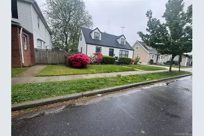 121 Sheridan Avenue, Williston Park, NY 11596 - Photo 3