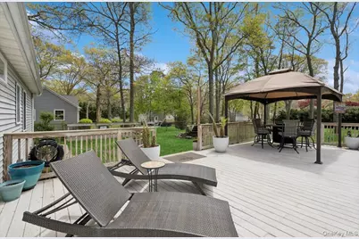 85 Old Stone Road, Calverton, NY 11933 - Photo 11