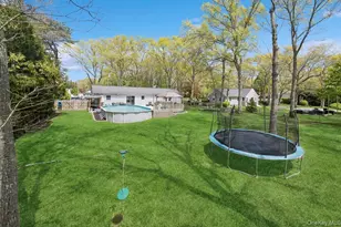85 Old Stone Rd, Calverton, NY 11933 - Photo 13