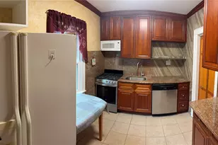 102-06 63rd Ave, Forest Hills, NY 11375 - Photo 9