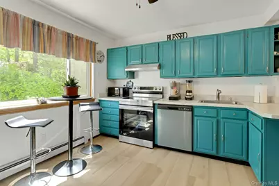 18 Scenic Circle #18, Croton on Hudson, NY 10520 - Photo 9