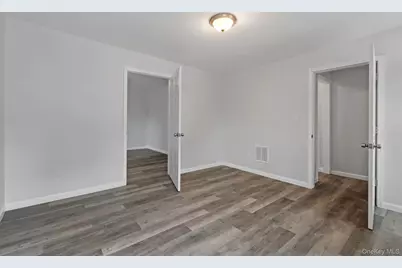 21 Lent Street, Poughkeepsie, NY 12601 - Photo 11