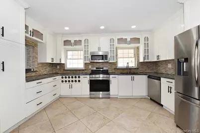 7627 175th Street, Fresh Meadows, NY 11366 - Photo 13