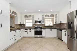 76-27 175th St, Fresh Meadows, NY 11366 - Photo 13