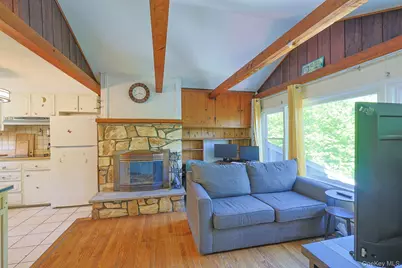 392 Oscawana Lake Road, Putnam Valley, NY 10579 - Photo 27