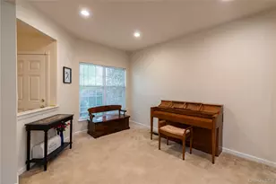 908 Huntington Dr, Fishkill, NY 12524 - Photo 23
