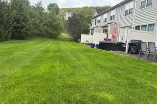 908 Huntington Dr, Fishkill, NY 12524 - Photo 27