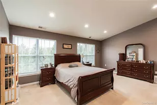 908 Huntington Dr, Fishkill, NY 12524 - Photo 11