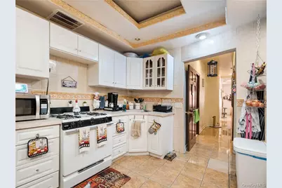 1392 Commonwealth Avenue, Bronx, NY 10472 - Photo 9