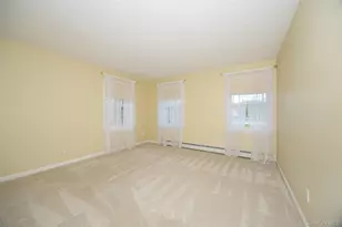 76 Rockledge Dr, Pleasant Valley, NY 12569 - Photo 23