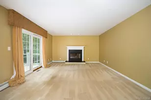 76 Rockledge Dr, Pleasant Valley, NY 12569 - Photo 9