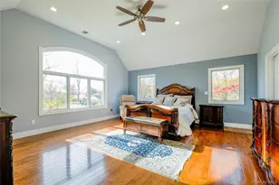 752 Kensington Ct, Westbury, NY 11590 - Photo 17