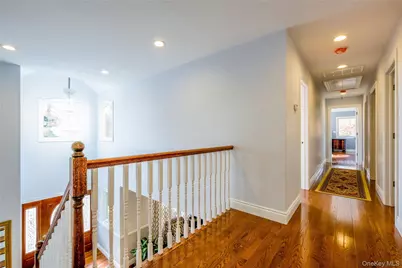 752 Kensington Court, Westbury, NY 11590 - Photo 13