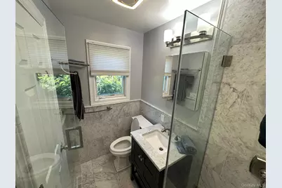 752 Kensington Court, Westbury, NY 11590 - Photo 11