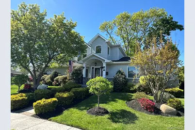 752 Kensington Court, Westbury, NY 11590 - Photo 3