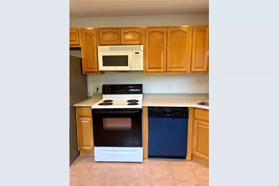28 Rocco Drive, East Northport, NY 11731 - Photo 5