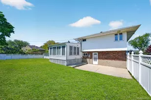 8 White Birch Ln, Commack, NY 11725 - Photo 39