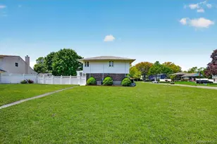 8 White Birch Ln, Commack, NY 11725 - Photo 41