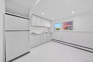 8 White Birch Ln, Commack, NY 11725 - Photo 23