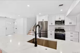 8 White Birch Ln, Commack, NY 11725 - Photo 11