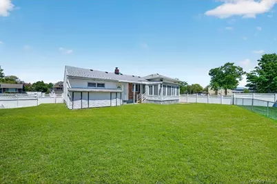8 Whitebirch Lane, Commack, NY 11725 - Photo 35