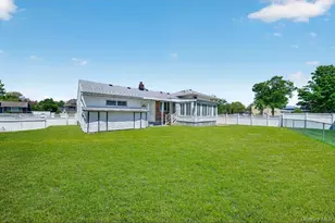 8 White Birch Ln, Commack, NY 11725 - Photo 35
